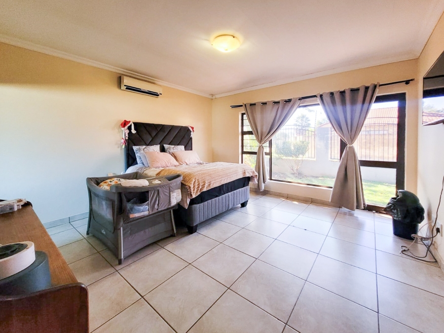 3 Bedroom Property for Sale in Grimbeeck Park North West